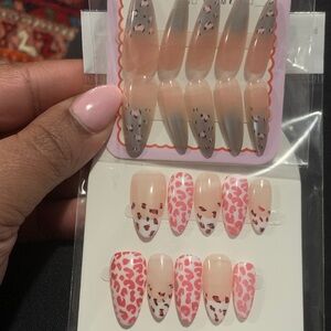 NWOT Pink and Nude Leopard Print Press-On Nails